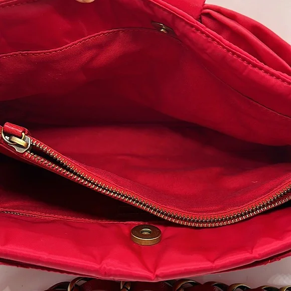 Moschino Fire Engine Red Quilted Bow Chain Handles Handbag Purse 🌺🌺 - Picture 7 of 8